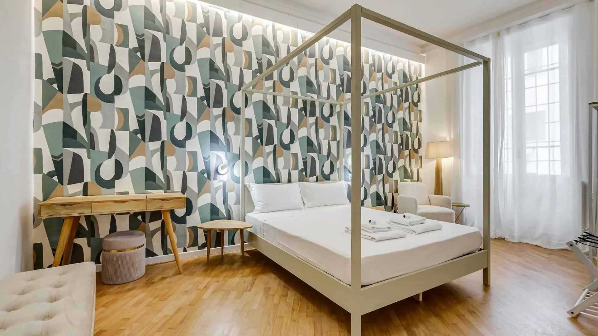 Bmga L Gracchi Lux Lovely 3Bdr Apartment contacts